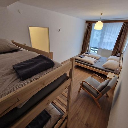 Dom Horskej Sluzby Hostel Terchova Bagian luar foto