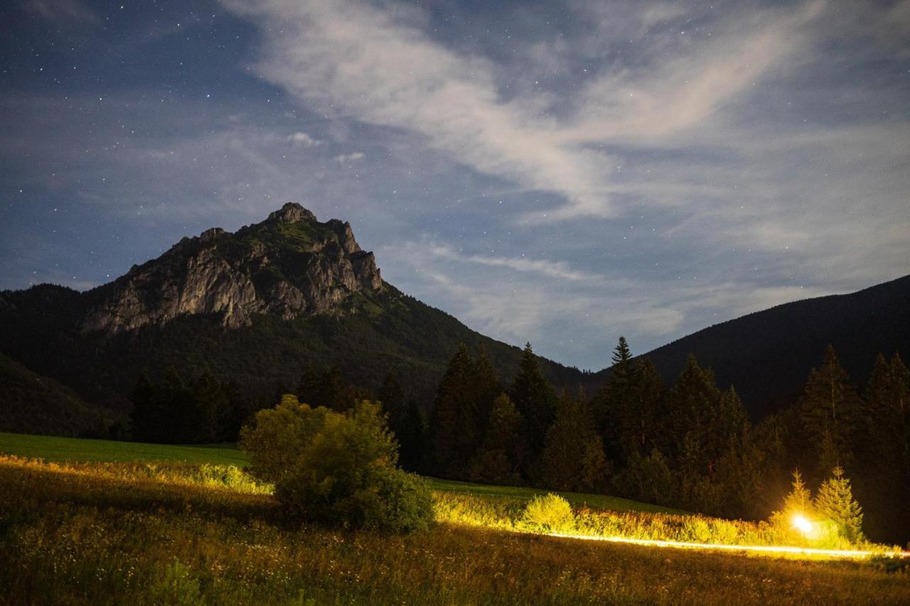 Dom Horskej Sluzby Hostel Terchova Bagian luar foto