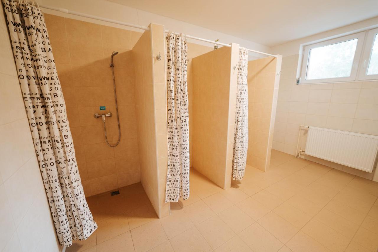 Dom Horskej Sluzby Hostel Terchova Bagian luar foto