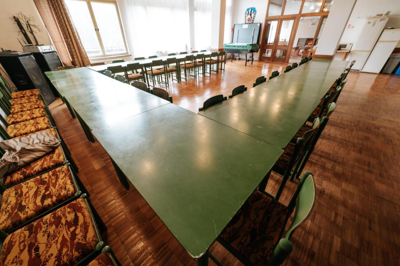 Dom Horskej Sluzby Hostel Terchova Bagian luar foto
